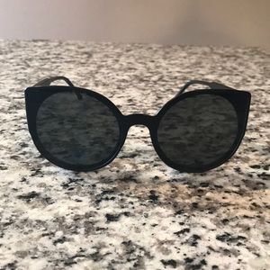 Cat eye sunglasses